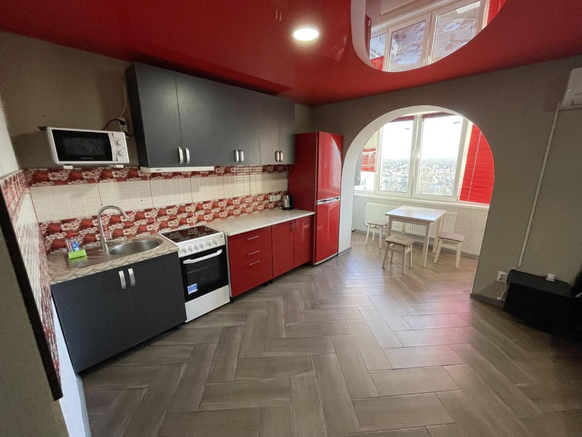 Studio Apartment On Vatutina Vinnytsja Buitenkant foto